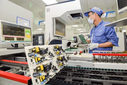 做强智能家电产业链 湖北美的 打造世界级 灯塔工厂
